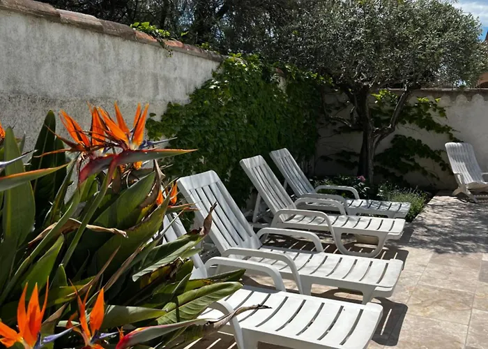 La Maison Brennus , Piscine, 15 Min Des Plages Feriehus Béziers