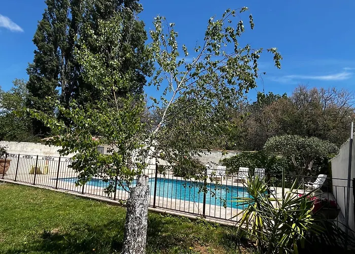 La Maison Brennus , Piscine, 15 Min Des Plages Feriehus Béziers