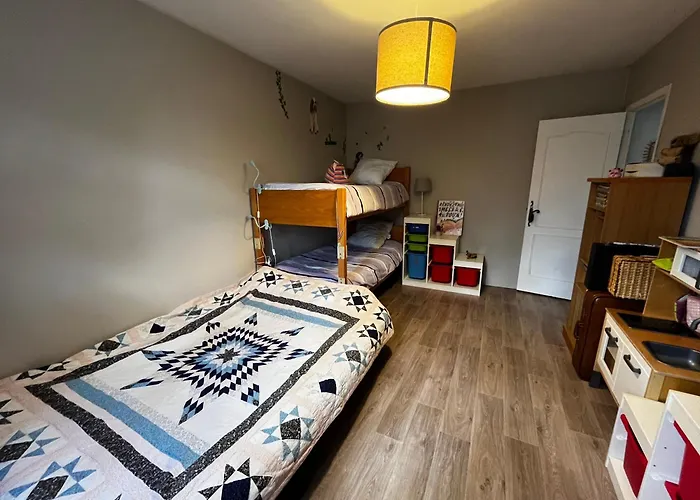 La Maison Brennus , Piscine, 15 Min Des Plages Feriehus